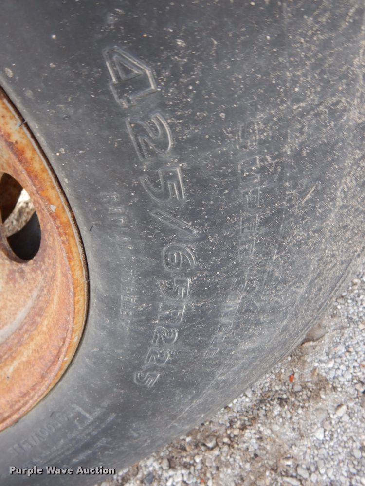 image for item DK1410 2003 International 5500i  dump truck