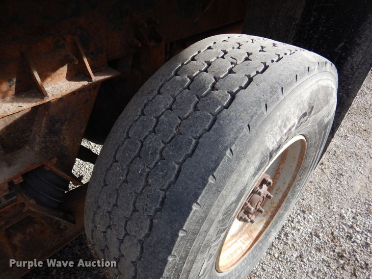 image for item DK1410 2003 International 5500i  dump truck