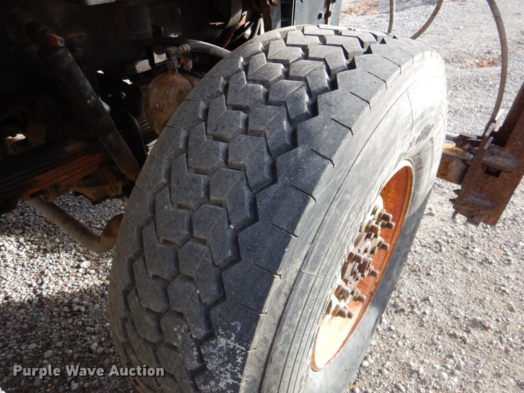 image for item DK1410 2003 International 5500i  dump truck