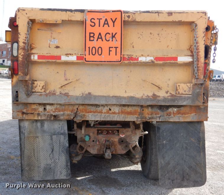 image for item DK1411 2007 International 7400  dump truck