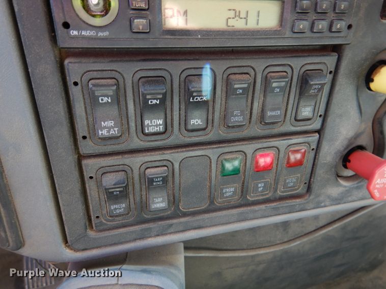 image for item DK1411 2007 International 7400  dump truck