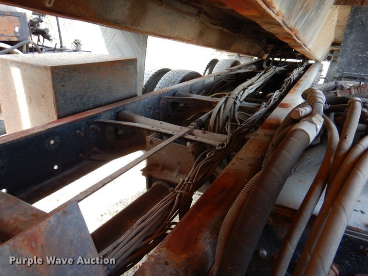 image for item DK1411 2007 International 7400  dump truck