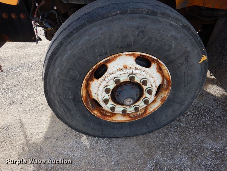 image for item DK1411 2007 International 7400  dump truck