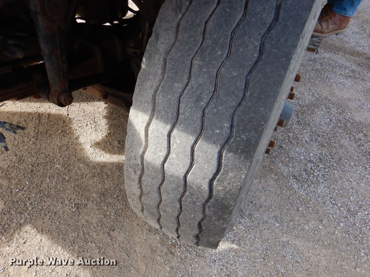 image for item DK1411 2007 International 7400  dump truck