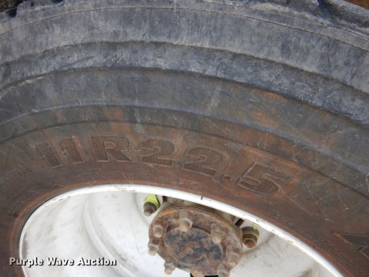 image for item DK1411 2007 International 7400  dump truck