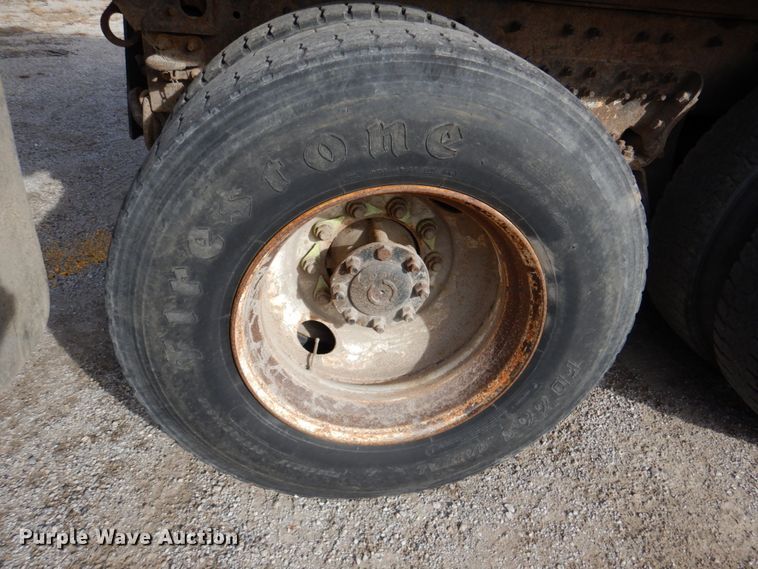 image for item DK1411 2007 International 7400  dump truck