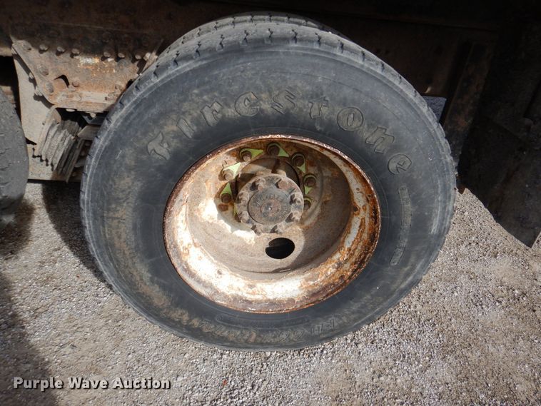 image for item DK1411 2007 International 7400  dump truck