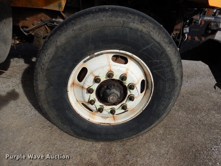 image for item DK1411 2007 International 7400  dump truck