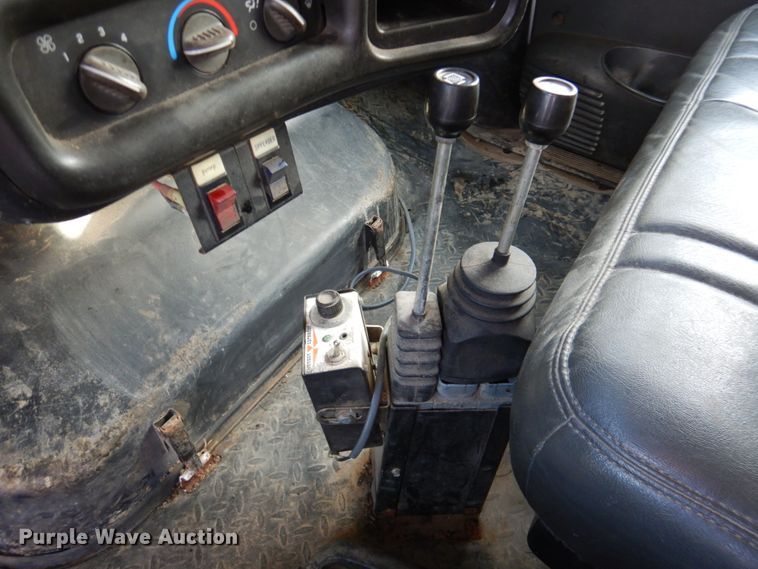 image for item DK1413 2008 Chevrolet C4500  dump truck