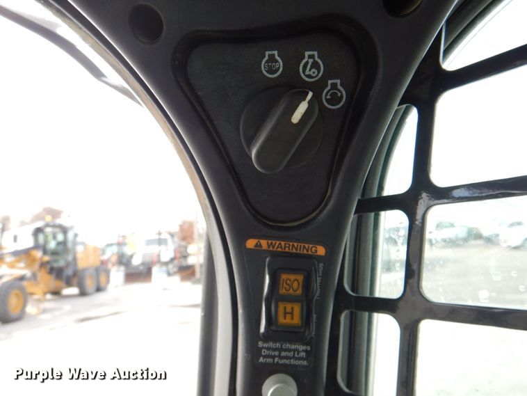 image for item DK1416 2019 Bobcat T870  tracked skid steer loader