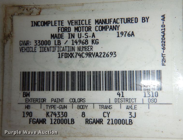 image for item DK1469 1994 Ford F700  oil distributor truck