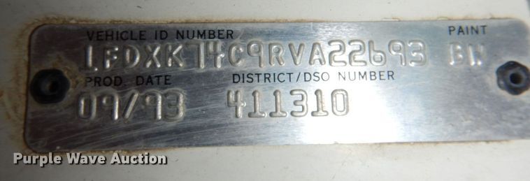 image for item DK1469 1994 Ford F700  oil distributor truck