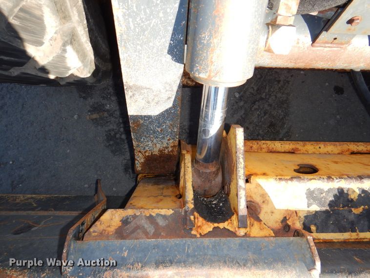 image for item DK1472 2010 John Deere 332D  skid steer loader