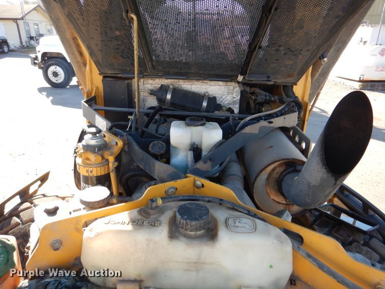 image for item DK1472 2010 John Deere 332D  skid steer loader