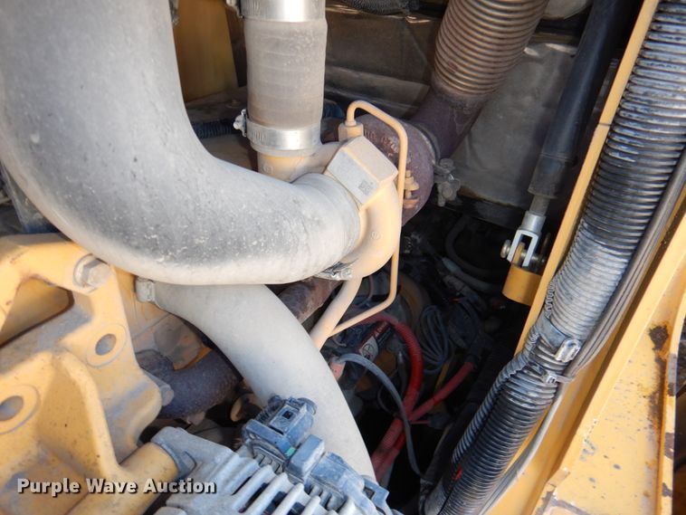 image for item DK1472 2010 John Deere 332D  skid steer loader