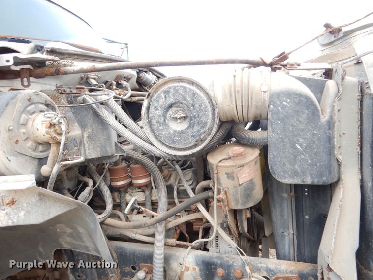 image for item DK3028 1998 Ford F700  dump flatbed truck