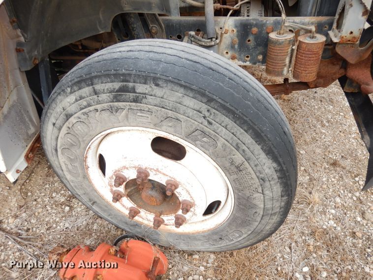 image for item DK3028 1998 Ford F700  dump flatbed truck