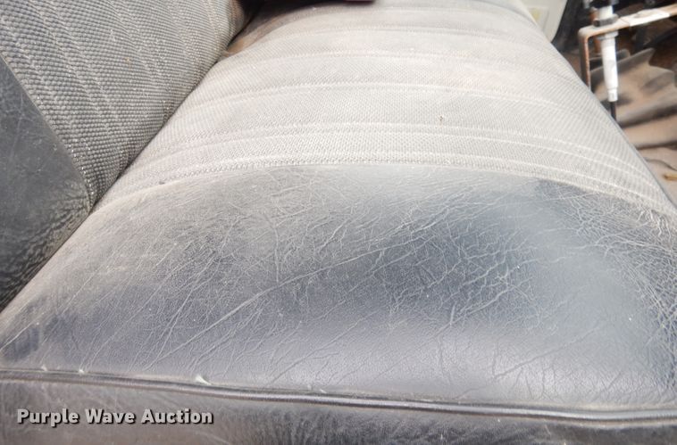 image for item DK3028 1998 Ford F700  dump flatbed truck