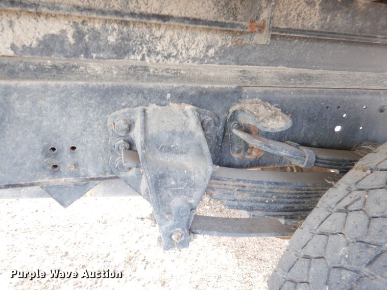 image for item DK3028 1998 Ford F700  dump flatbed truck