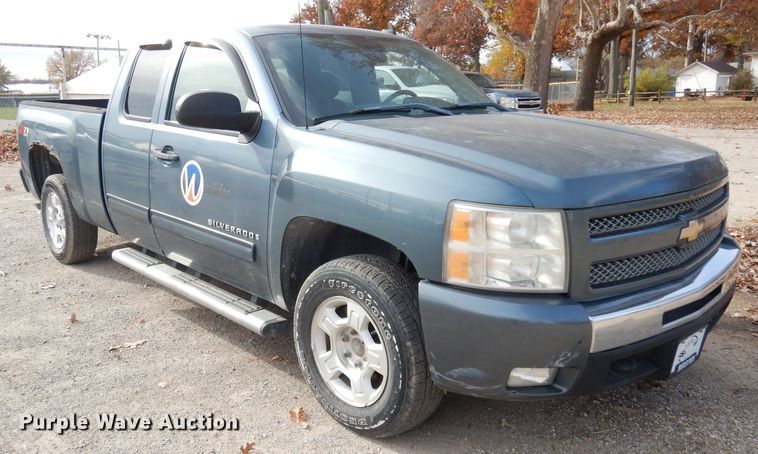 image for item DK3076 2009 Chevrolet Silverado 1500  Ext. Cab pickup truck