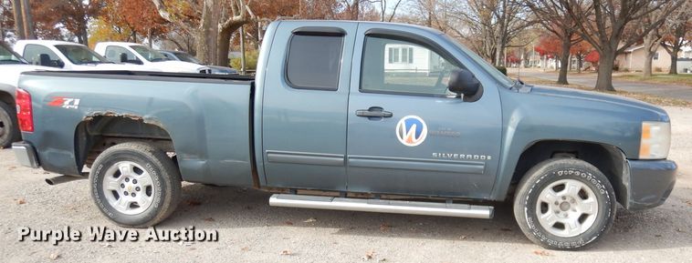 image for item DK3076 2009 Chevrolet Silverado 1500  Ext. Cab pickup truck