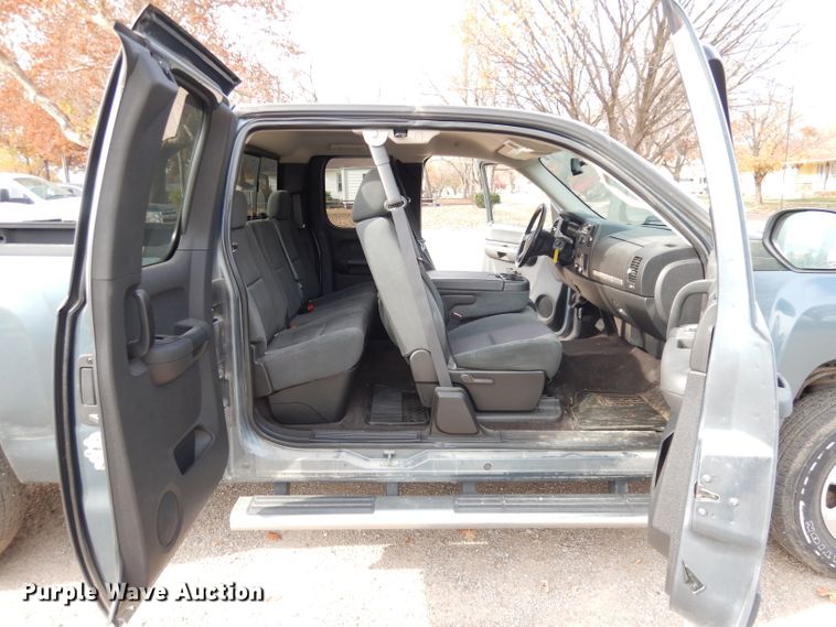 image for item DK3076 2009 Chevrolet Silverado 1500  Ext. Cab pickup truck