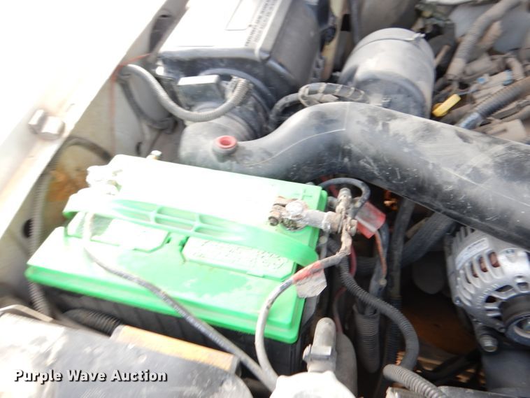 image for item DK3077 2002 GMC Sierra 3500HD SLE  dump truck