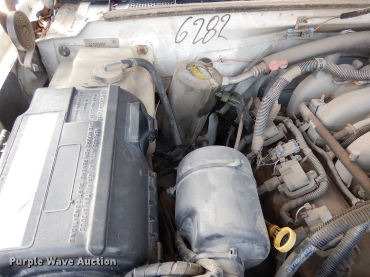 image for item DK3077 2002 GMC Sierra 3500HD SLE  dump truck