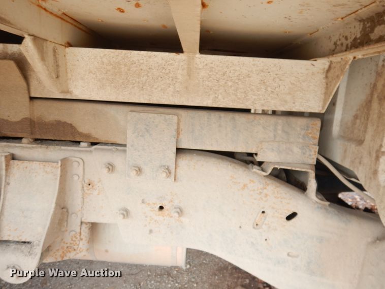 image for item DK3077 2002 GMC Sierra 3500HD SLE  dump truck