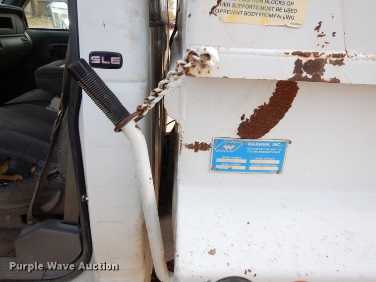 image for item DK3077 2002 GMC Sierra 3500HD SLE  dump truck