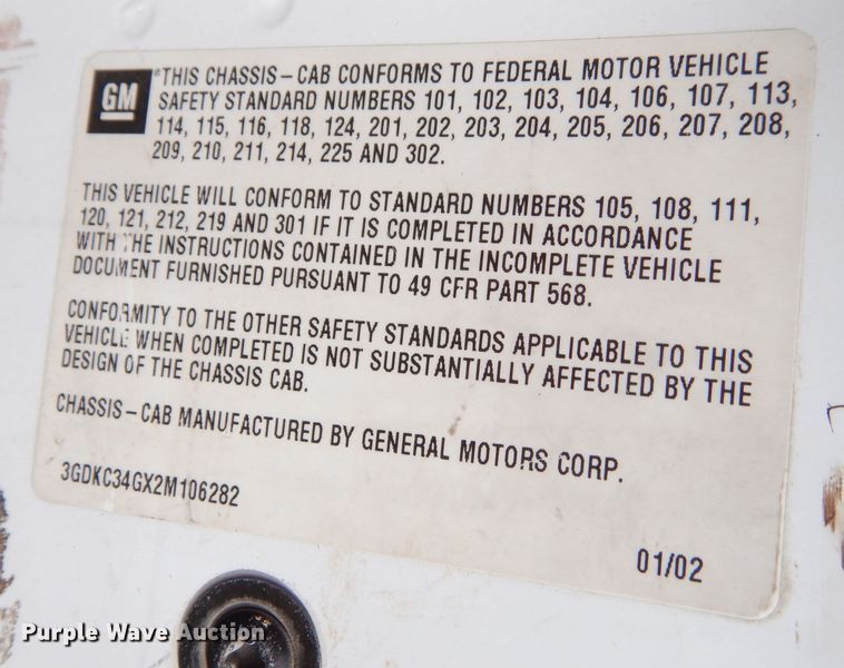 image for item DK3077 2002 GMC Sierra 3500HD SLE  dump truck