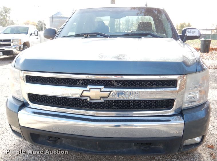 image for item DK3080 2008 Chevrolet Silverado 1500  Ext. Cab pickup truck