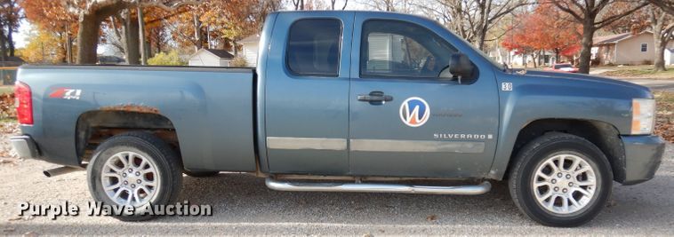 image for item DK3080 2008 Chevrolet Silverado 1500  Ext. Cab pickup truck