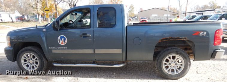 image for item DK3080 2008 Chevrolet Silverado 1500  Ext. Cab pickup truck