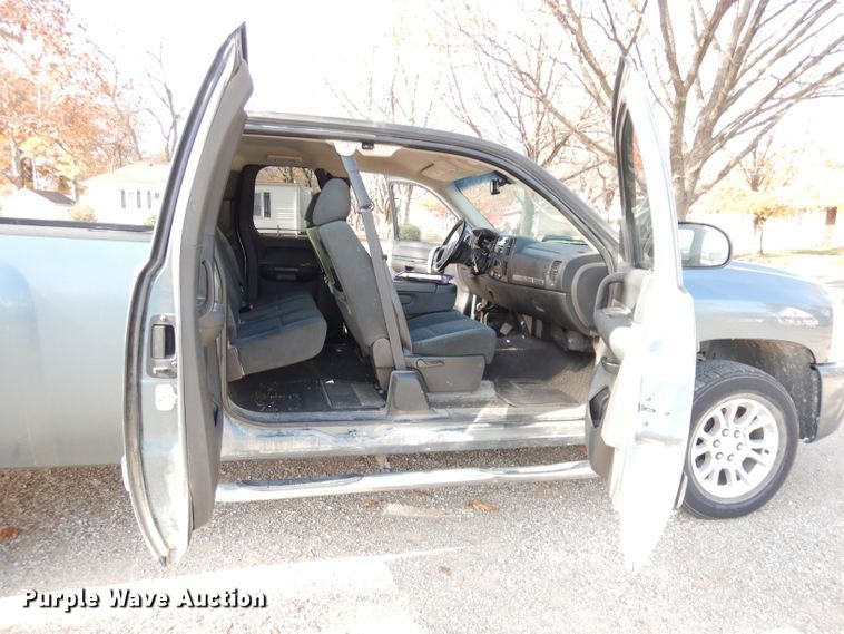 image for item DK3080 2008 Chevrolet Silverado 1500  Ext. Cab pickup truck