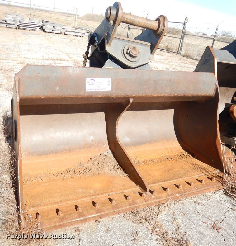 image for item DK3101 2011 Geith AT138072  bucket