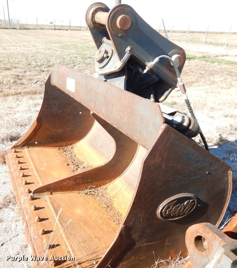 image for item DK3101 2011 Geith AT138072  bucket