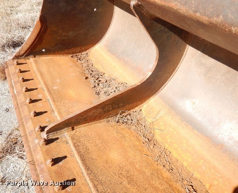 image for item DK3101 2011 Geith AT138072  bucket