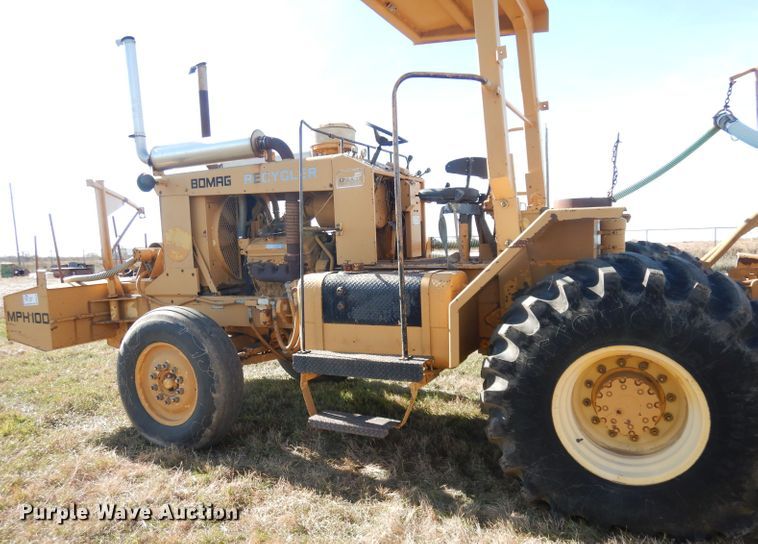 image for item DK3149 1985 Bomag MPH100  soil stabilizer / recycler