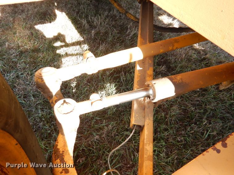 image for item DK3149 1985 Bomag MPH100  soil stabilizer / recycler