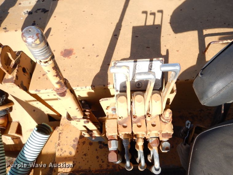 image for item DK3149 1985 Bomag MPH100  soil stabilizer / recycler