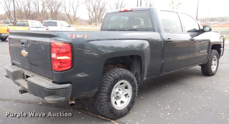 image for item DK3152 2018 Chevrolet Silverado 1500  Crew Cab pickup truck