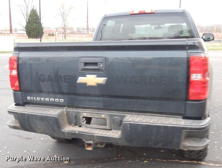 image for item DK3152 2018 Chevrolet Silverado 1500  Crew Cab pickup truck