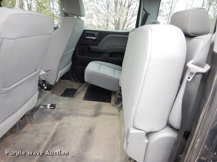 image for item DK3152 2018 Chevrolet Silverado 1500  Crew Cab pickup truck