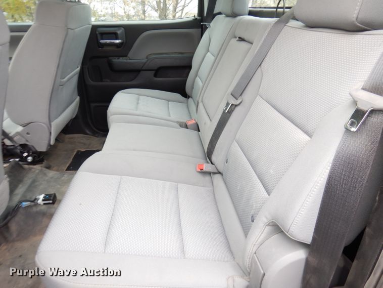 image for item DK3152 2018 Chevrolet Silverado 1500  Crew Cab pickup truck