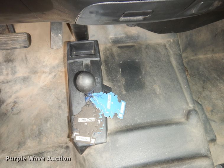 image for item DK3152 2018 Chevrolet Silverado 1500  Crew Cab pickup truck