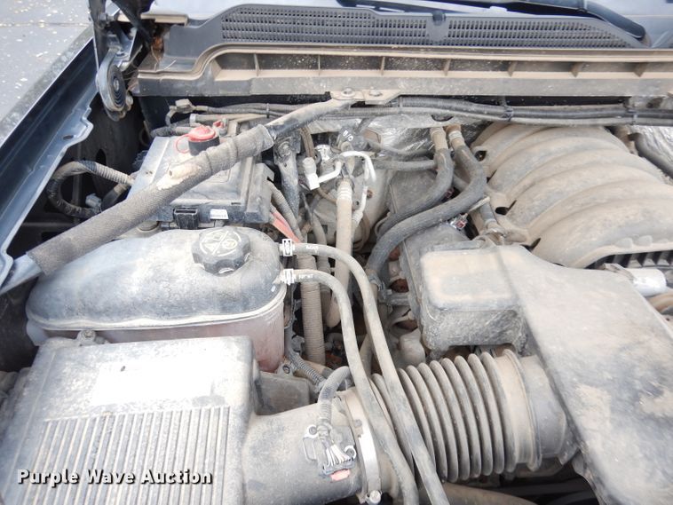 image for item DK3152 2018 Chevrolet Silverado 1500  Crew Cab pickup truck