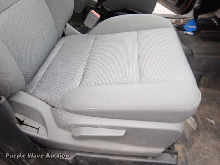 image for item DK3152 2018 Chevrolet Silverado 1500  Crew Cab pickup truck