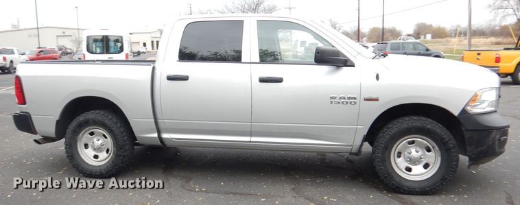 image for item DK3153 2017 Dodge Ram 1500  Crew Cab pickup truck