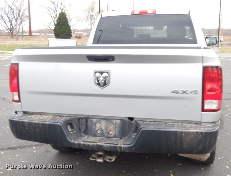 image for item DK3153 2017 Dodge Ram 1500  Crew Cab pickup truck